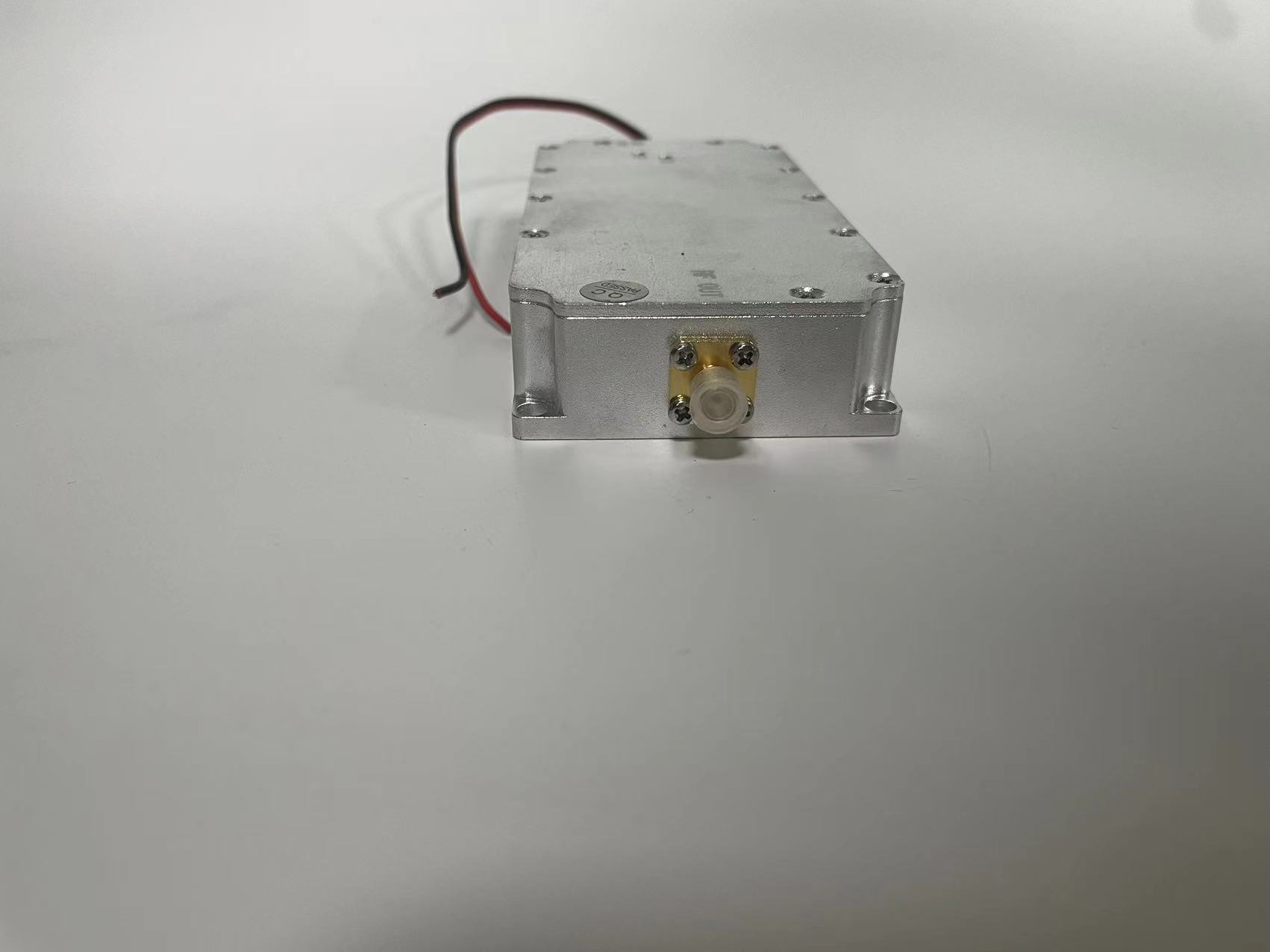 反无数系统433M-5.8GHz 50W功率放大器RF模块无线和无人机信号干扰的RF模块